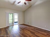 433 Hawthorne Court
