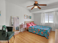 1340 Mariposa Drive