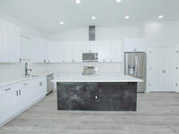 475 La Coco Street