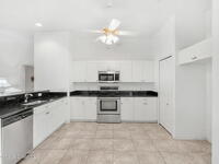 926 Pine Creek Circle