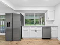 1461 Mariposa Drive