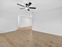 1461 Mariposa Drive