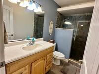 1096 NE Sandy Lane Lane