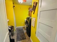1096 NE Sandy Lane Lane