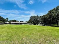 1096 NE Sandy Lane Lane