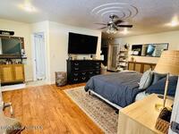1096 NE Sandy Lane Lane