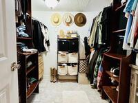 1096 NE Sandy Lane Lane