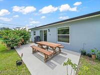 1161 Larkspur Street