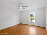 1736 Las Palmos Drive