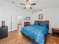 2240 Redwood Circle