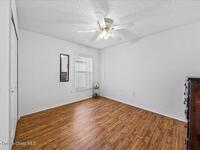 2240 Redwood Circle