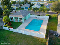 2240 Redwood Circle