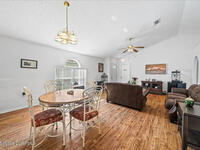 2240 Redwood Circle