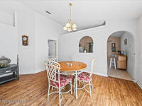 2240 Redwood Circle
