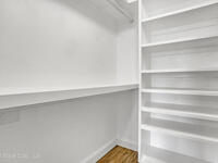 564 Hammond Street