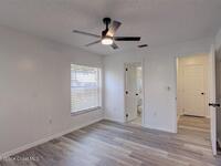 1051 Country Club Drive Unit #521