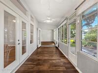 822 Oakwood Drive