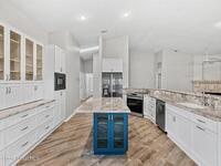 822 Oakwood Drive