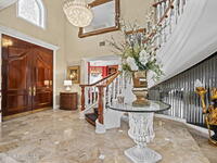 142 Lansing Island Drive