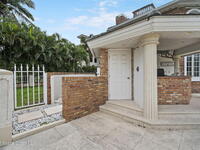 142 Lansing Island Drive