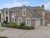 142 Lansing Island Drive
