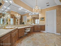 142 Lansing Island Drive
