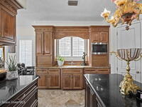 142 Lansing Island Drive
