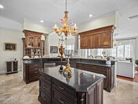 142 Lansing Island Drive