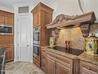 142 Lansing Island Drive