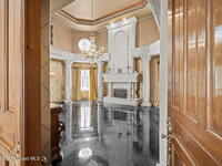 142 Lansing Island Drive