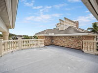 142 Lansing Island Drive
