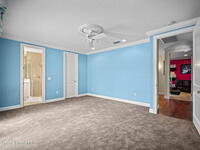 142 Lansing Island Drive