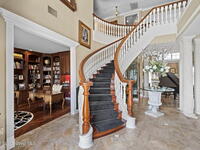 142 Lansing Island Drive