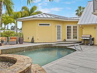 250 Lanternback Island Drive
