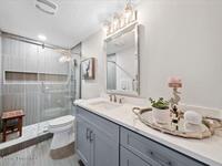 5685 Lake Washington Road