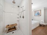 5685 Lake Washington Road
