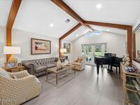 5685 Lake Washington Road