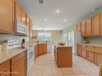 385 Tunbridge Drive