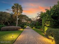 680 Ocean Road