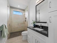 3769 Lake Adelaide Place