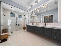3769 Lake Adelaide Place