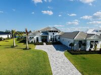 3769 Lake Adelaide Place