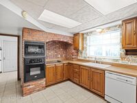945 Bluegrass Lane