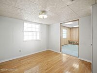 945 Bluegrass Lane