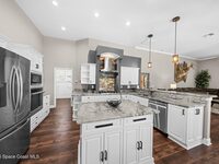 842 Thrasher Drive