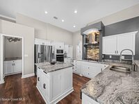 842 Thrasher Drive