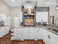 842 Thrasher Drive