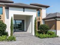 4552 Tennyson Drive