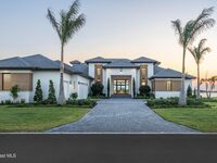 4552 Tennyson Drive