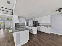 1425 Victoria Boulevard